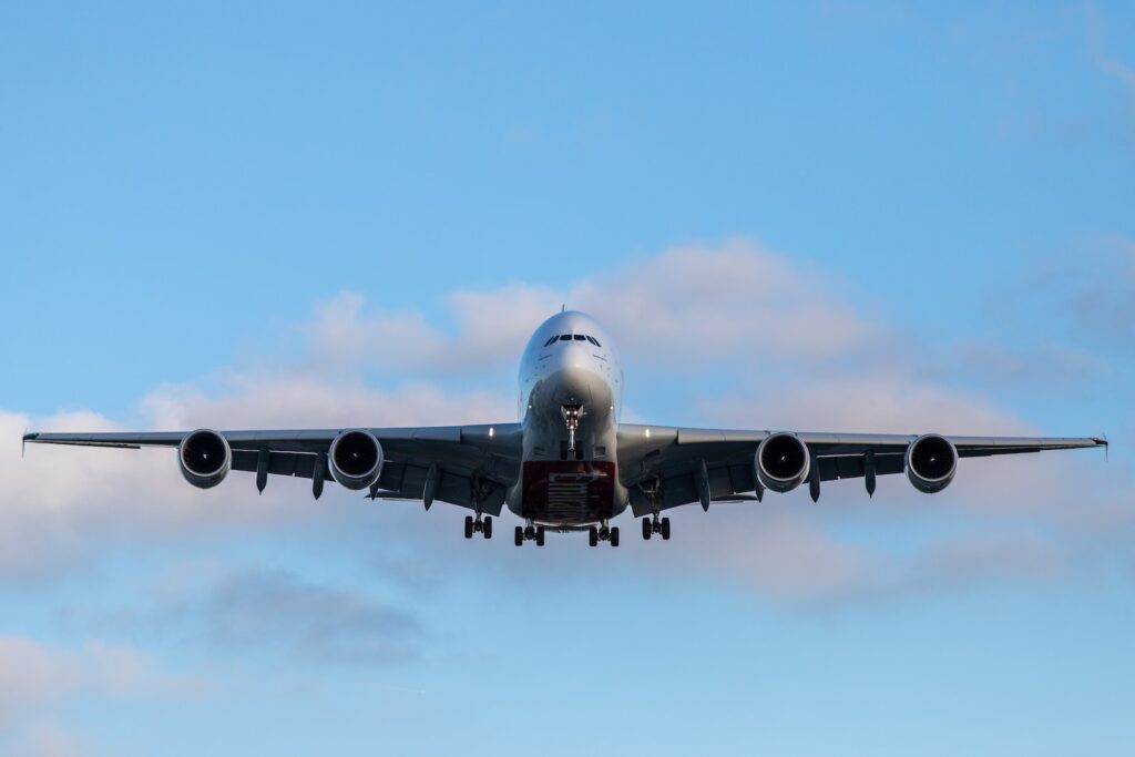 white airliner